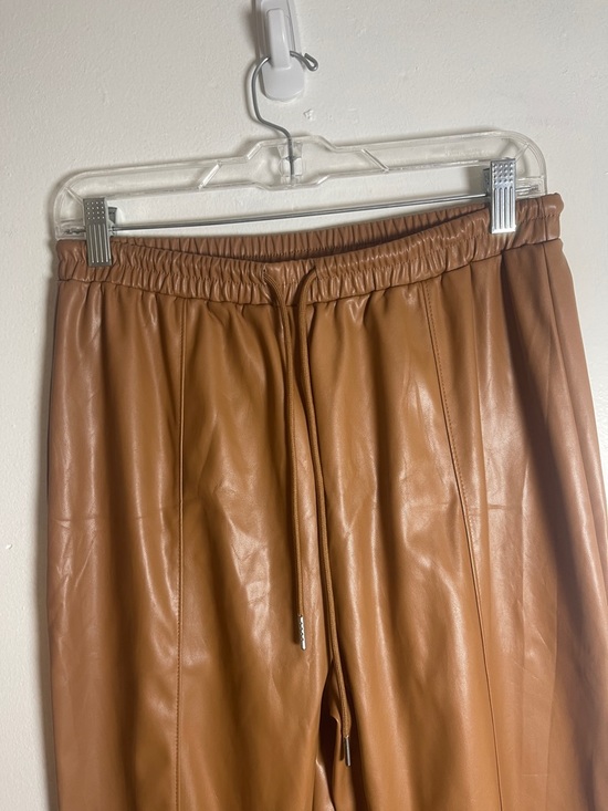 Floerns  Women’s Faux Leather Jogger Pants - Tan  Size: L - Picture 5 of 7